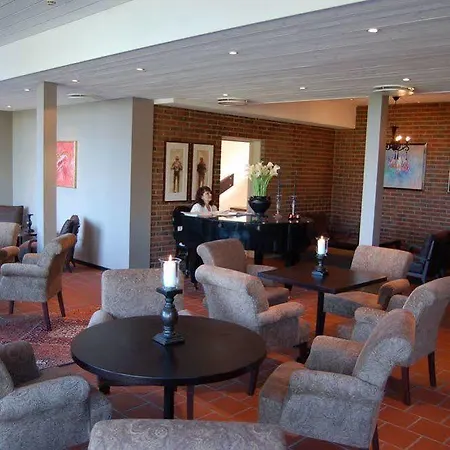 Hardangerfjord Hotell Øystese