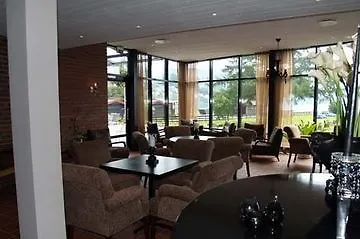 Hardangerfjord Hotel Øystese