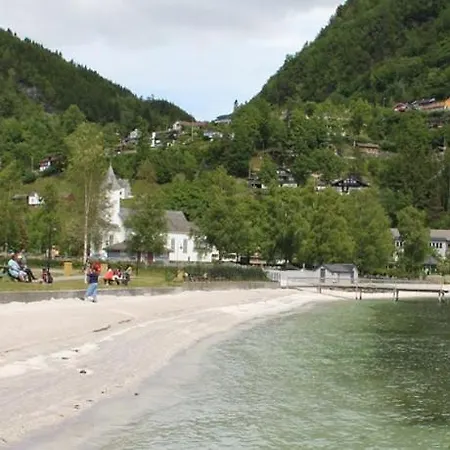 Hardangerfjord 4* Øystese