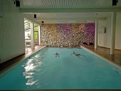 Hardangerfjord Hotel Oystese