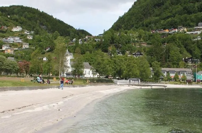 Hardangerfjord 4* Oystese