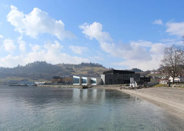 Hardangerfjord Hotel Oystese